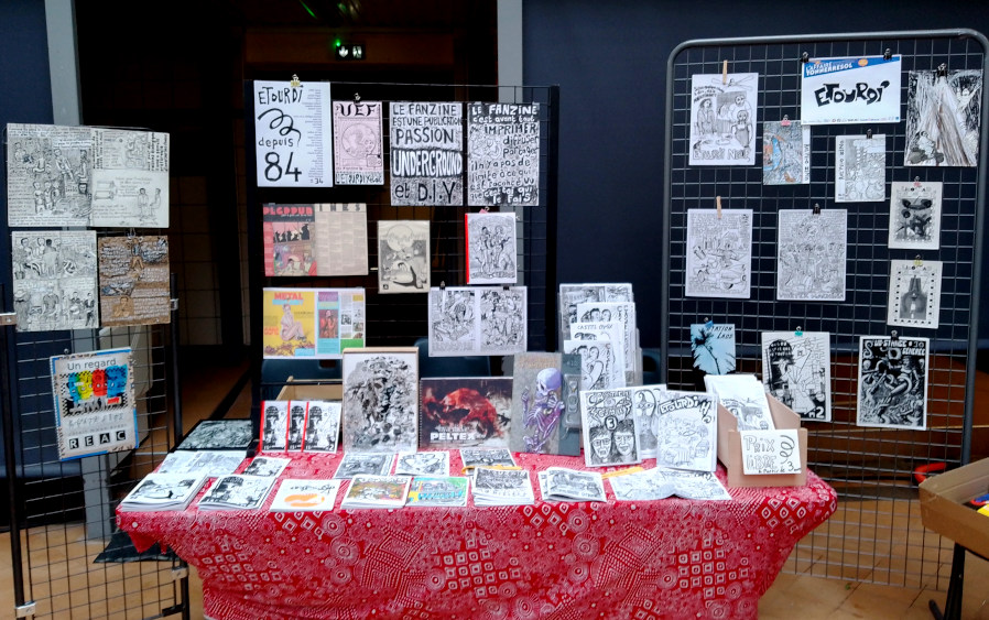 Castel-Comix sur le stand de l'Etourdi &agrave; l'Affaire TonnerreSol &agrave; Tonnerre